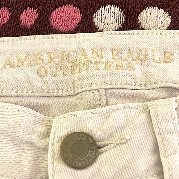 **SOLD**American Eagle Distressed cut-offs (6) - Picture 4 of 6